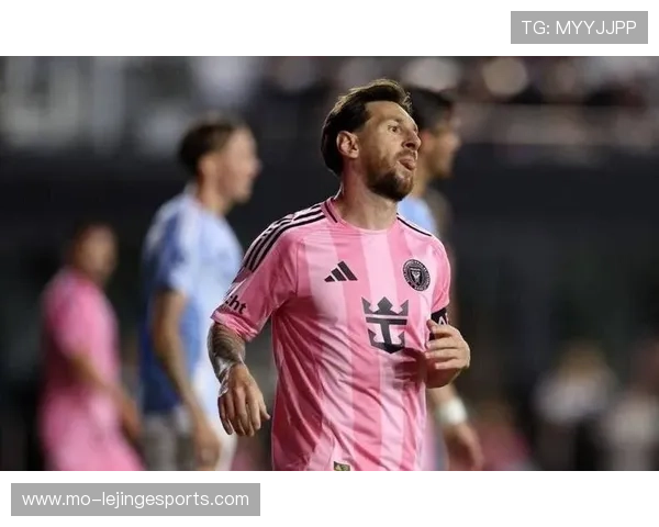 足球界怒火中烧的球星：从场上暴怒到赛后冲突的传奇人物